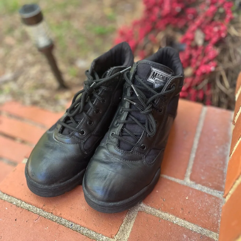 🆕 Magnum Women’s Black Leather Work Outdoor   Boots Size 8.5